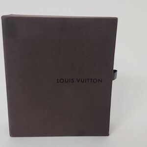 Louis Vuitton Box Compact Wallet Dark Brown Pull Open/Close 6. x 5 x 2 inches